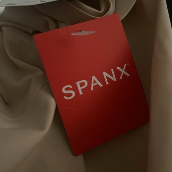 Nwt SPANX Shapewear for Women Thinstincts Improved Hem Tank Soft nude L - Picture 5 of 5